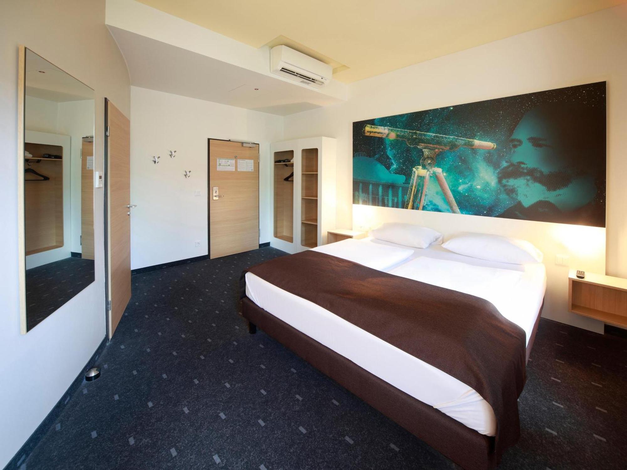 B&B Hotel Jena Bagian luar foto