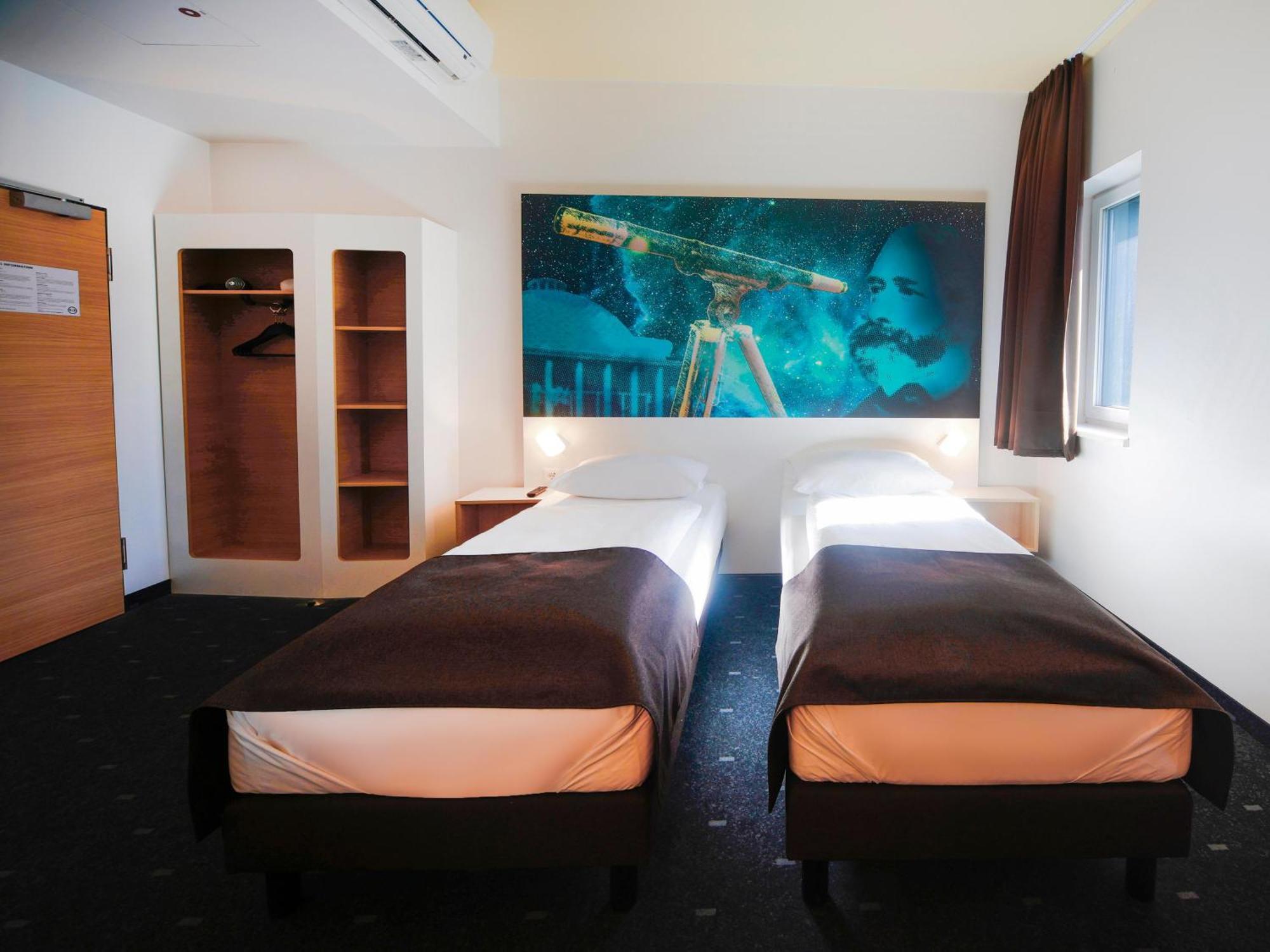 B&B Hotel Jena Bagian luar foto